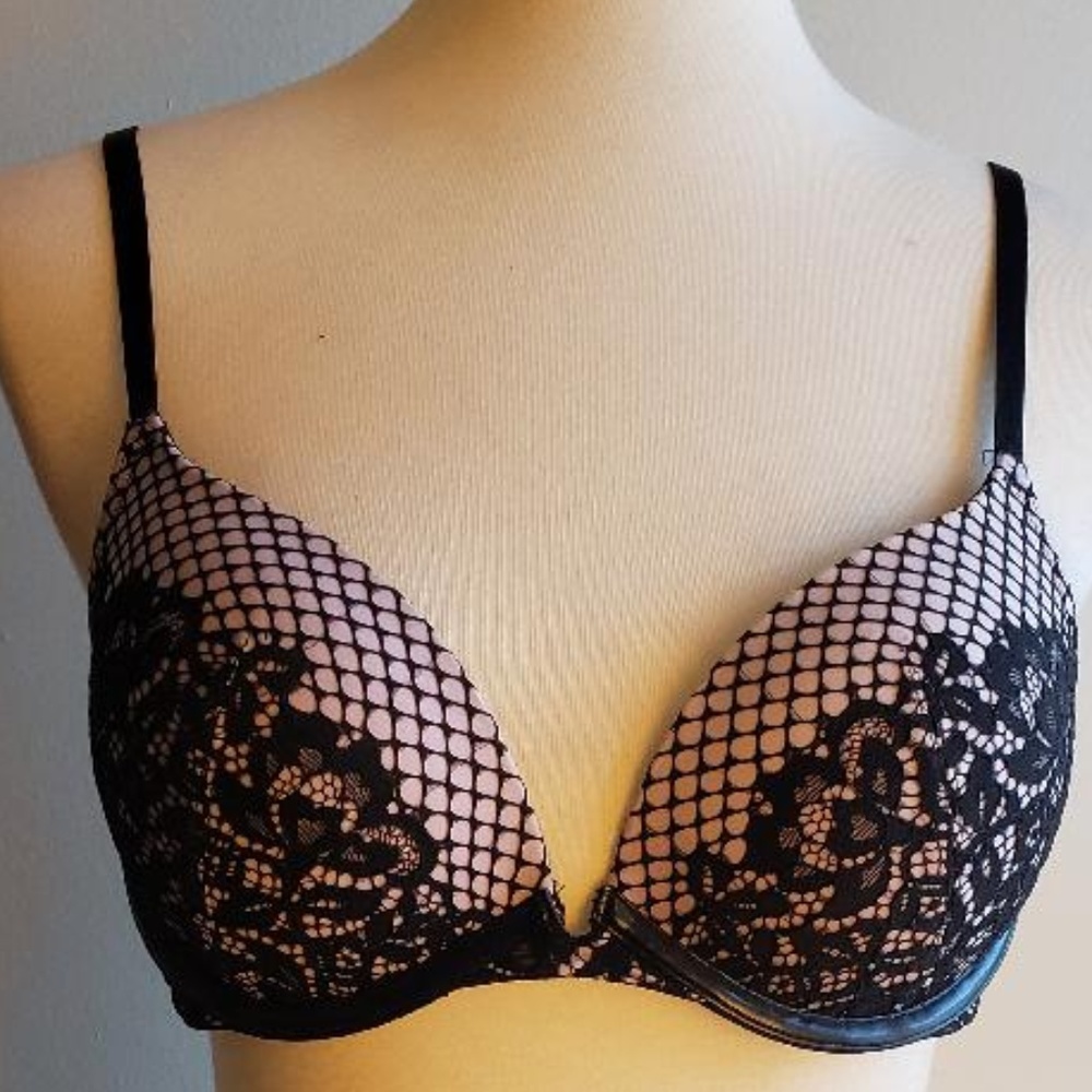 Victoria's Secret Lace Push-Up Padded Bra 36B